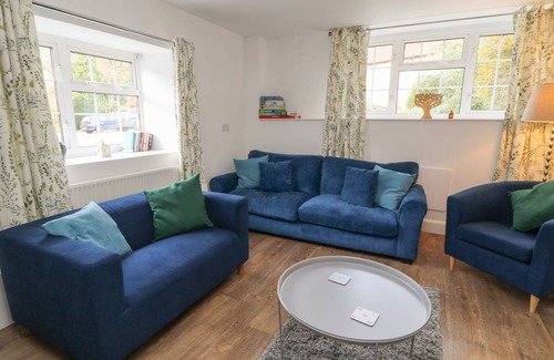 Shoscombe Cottage | Cabin ∙ 4 bedrooms ∙ 8 guests