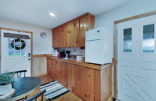 Farmers House | *Cabin 4* Cave Run Cabins at Cave Run Lake!