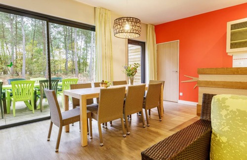 Les-Trois-Moutiers Cottage | Cabin ∙ 4 bedrooms ∙ 8 guests