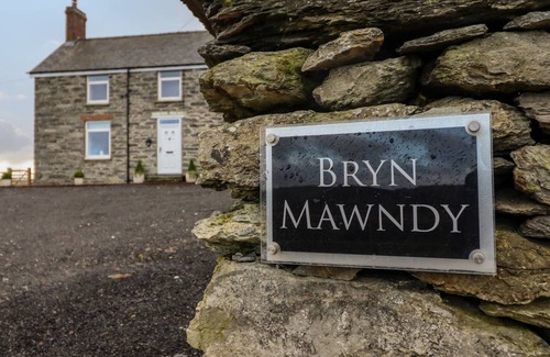 Corwen Cottage | Cabin ∙ 4 bedrooms ∙ 8 guests