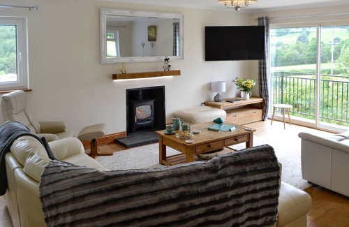 Llansadwrn Cottage | Cabin ∙ 5 bedrooms ∙ 10 guests