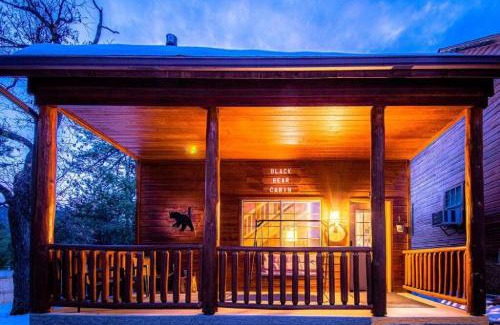 Christopher Creek Ski Chalet | Cabin #5 Black Bear - Pet Friendly - Sleeps 6 - Playground & Game Room