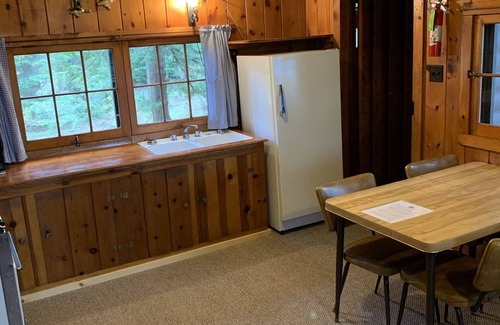 Deer River Cabin | CABIN #5 (Loon) Cozy and comfortable 2 bedroom cabin with nice view of the lake!