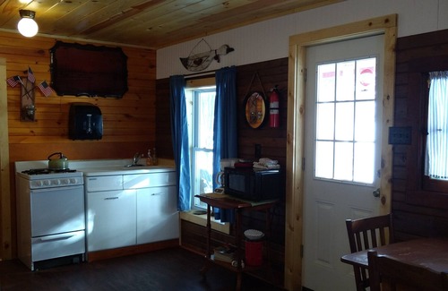 Moran Cabin | Cabin #5 On Beautiful Brevort Lake