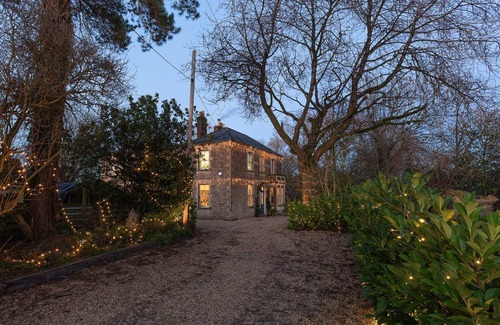 Frome Cottage | Cabin ∙ 6 bedrooms ∙ 12 guests
