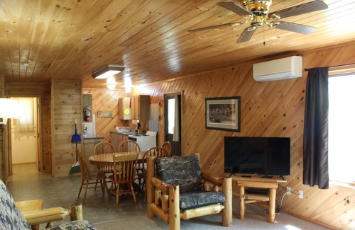 Park Rapids Cabin | Cabin #9 Cozy Lakefront Cabin