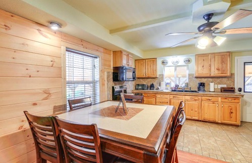 Ragland House | Cabin Close to ATV and Hiking Trails in Delbarton