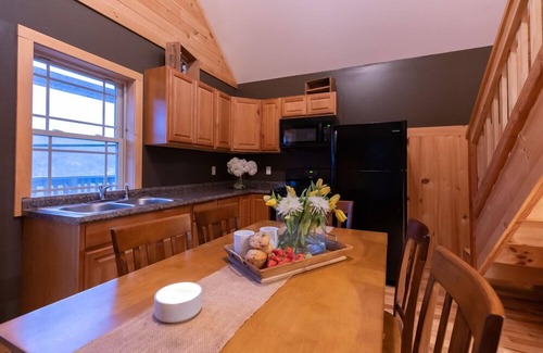 Oneida Cabin | Cabin, Cottage, Fishing, Hunting, Nature, Trails/hiking, Creek, water