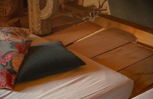 Nans-sous-Sainte-Anne Cabin | Cabin for family or friends, nature holidays