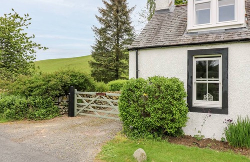 Beattock Cottage | Cabin ∙ 3 bedrooms ∙ 5 guests
