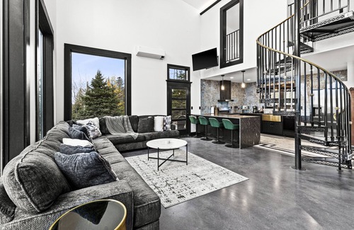 Two Harbors House | Cabin In Knife River, uniquely designed, secluded but near attractions.
