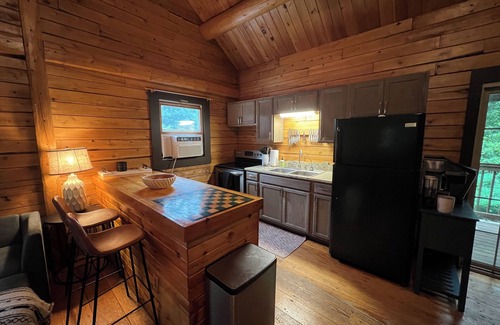 Huey Cabin | Cabin In The Woods