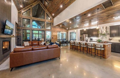 Hochatown Cabin | CABIN - Near BLACK MOUNTAIn