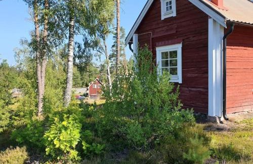 Bodafors House | Cabin near lake and beautiful nature reserve.