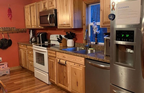 Caldwell Cabin | Cabin Neighboring Greenbrier State Forest