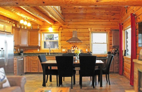Oshkosh Cabin | Cabin Oasis on Lake Winnebago "Minutes from EAA"