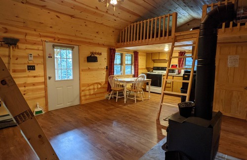 Millfield Cabin | Cabin surrounded by Wayne National Forest and the Baileys Trail System