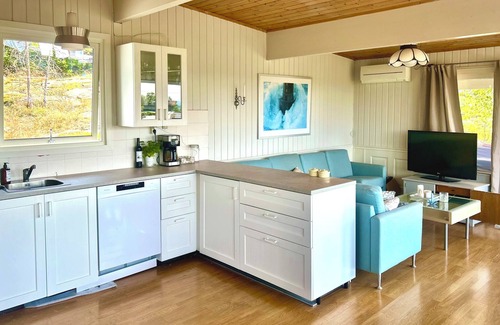 Tjome Municipality Cabin | Cabin Tjøme w/large sunny terrace, bbq & beach