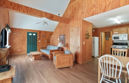 Logan Cabin | Cabins In Hocking - Retreat cabin #9