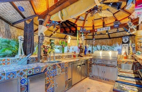 Seven Hills House | Cabo oasis in the heart of Las Vegas
