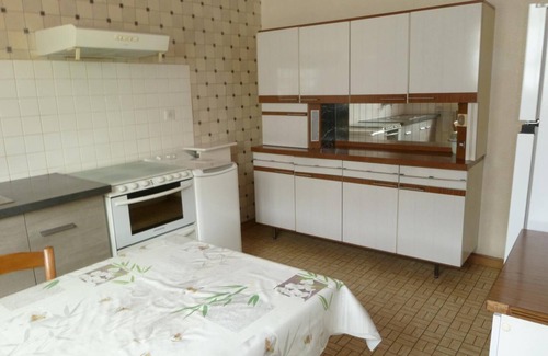 Polliat House | Cadre Verdoyant, Tranquilité, pas de Vis-à-vis