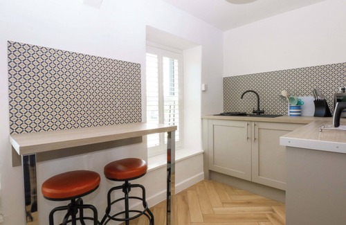Llanfaelog Cottage | CAE GWYN, character holiday cottage in Llanfaelog