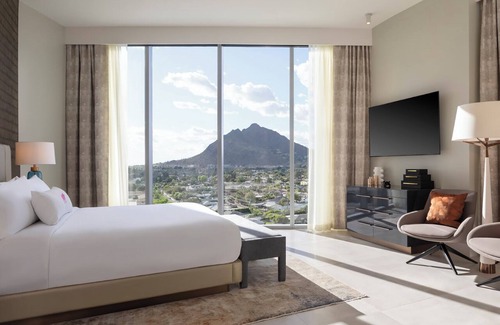 Fashion Square Hotel | Caesars Republic Scottsdale, a Hilton Hotel