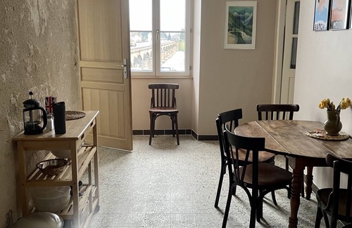 Nevers Apartment | Cafe Velo Nevers - comfortable Loire-side room