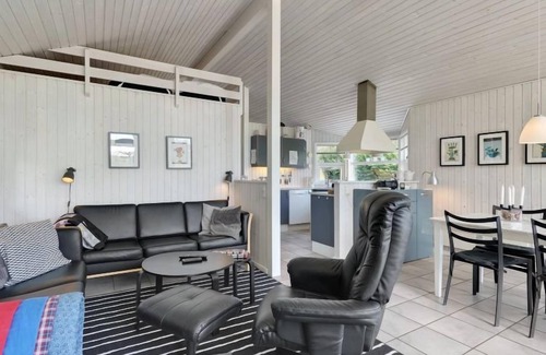 Hov House | "Caia" - 375m from the sea by Interhome