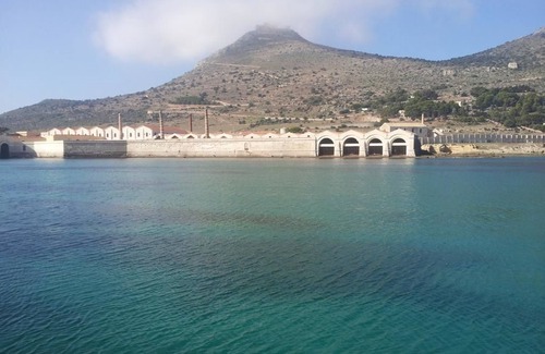 Trapani City Centre Boat Rental | Caicco Guletta