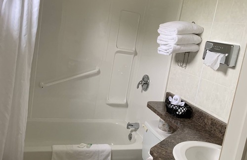 Summerside Hotel | Cairns Motel