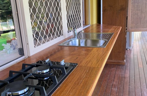 Redlynch House | Cairns PET FRIENDL THE HOMESTEAD: Redlynch Pet fees apply Kitchenette YES