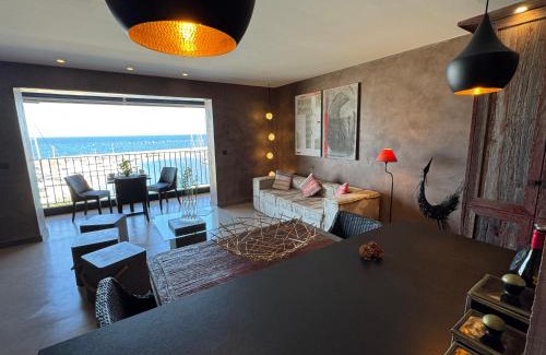 Toulon - Hyeres Apartment | Cajun - Appartement familial au luxe discret - Garage Individuel privé