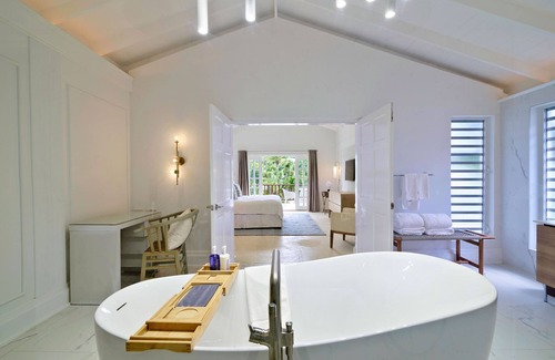 Lance aux Epines Hotel | Calabash Hotel