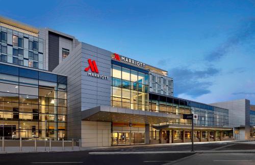 Calgary Hotel | Calgary Airport Marriott In-Terminal Hotel