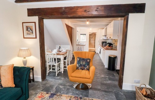 Misterton Cottage | CALIDUM COR, pet friendly, with open fire in Misterton