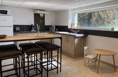 Grignan Apartment | Calm and relaxation with a view of the Château and listed village, L'OLIVIER