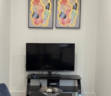 Guildford Apartment | Calm & Cozy Private Suite