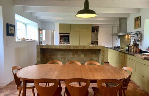 Crach House | Calm, walks and beaches just a stone's throw from the village.