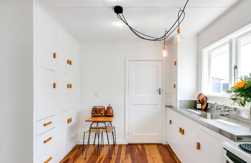 Napier Cottage | Calming coastal cottage in Napier
