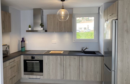 Calvi Apartment | Calvi bright T3 top floor 65m2 panoramic view, 4 people, 2 bedrooms, parking