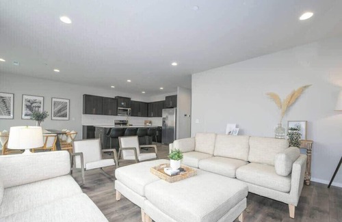 Carver House | Camas Family Home - Private Hot Tub & Pool Access