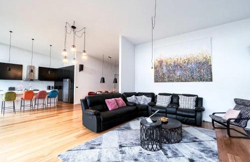 Camberwell House | Camberwell Holiday Home With Pool