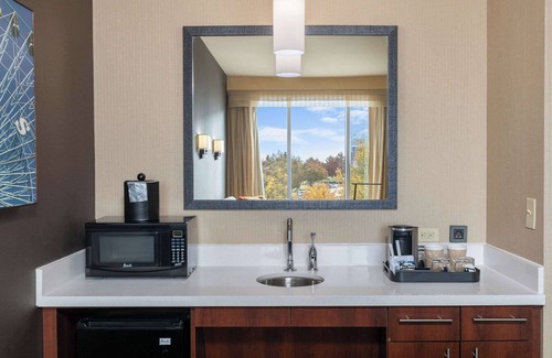 Legacy Park Hotel | Cambria Hotel Plano Frisco