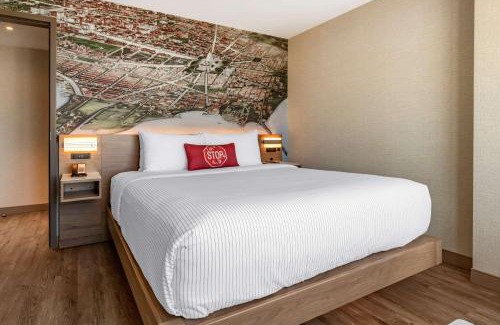 Buzzard Point Hotel | Cambria Hotel Washington DC Navy Yard Riverfront