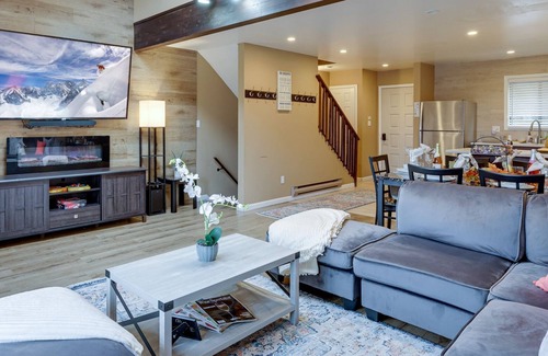 Village at Camelback House | Camelback Resort Poconos, 8 bed, Pool/Hot Tub, Gym