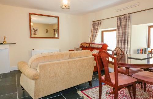 Lanlivery House | Camellia Cottage