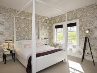 Dunedin Villa | Camp Estate by Larnach Castle