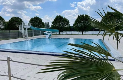Saint-Didier-sur-Chalaronne RV Rental | Camping de Thoissey - Val de Saône