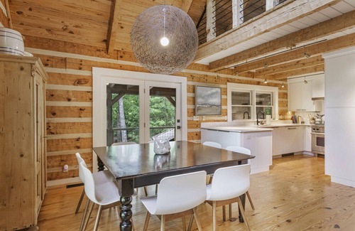 Clifftops House | Camp McGu: Lakefront, Boats Included, 3 Fireplaces + Firepit, Gorgeous Setting